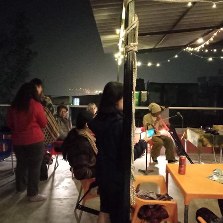 Paradise Inn Guest House Varanasi Esterno foto