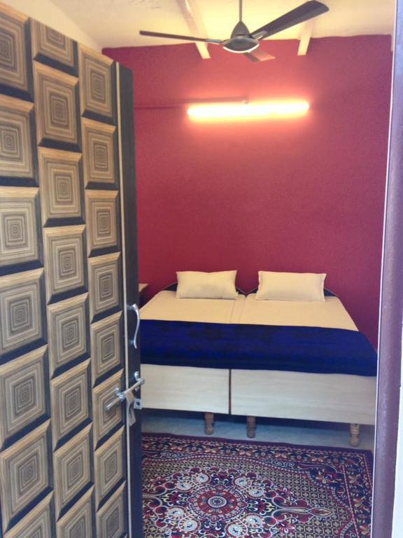 Paradise Inn Guest House Varanasi Esterno foto