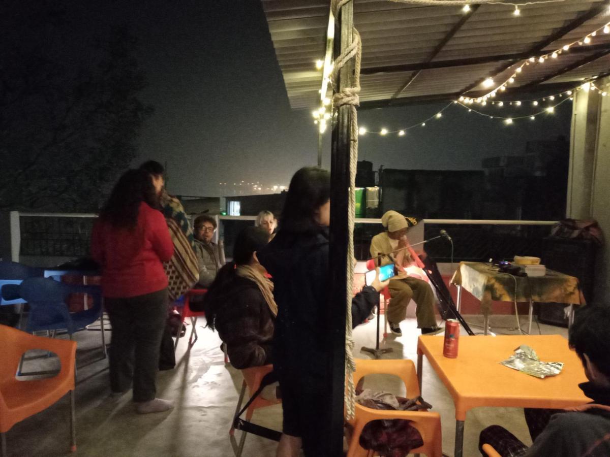 Paradise Inn Guest House Varanasi Esterno foto